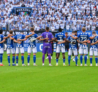 Lech Poznań utknął w Norwegii. Legia Warszawa nie przepuściła okazji do żartu