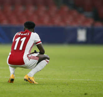 Eredivisie: Piłkarz Ajaxu oskarżony o napaść z nożem